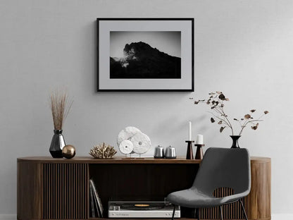 Rock and Sun | Santorini | Chorōs | Black-and-white wall art photography from Greece